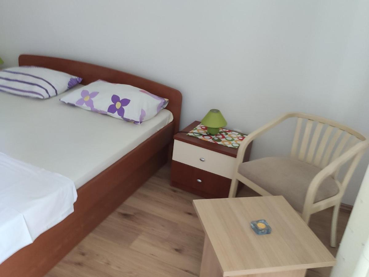 Apartments Ivo Макарска Екстериор снимка