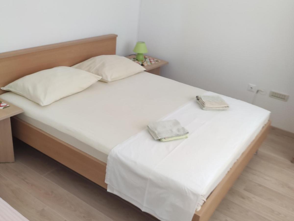 Apartments Ivo Макарска Екстериор снимка