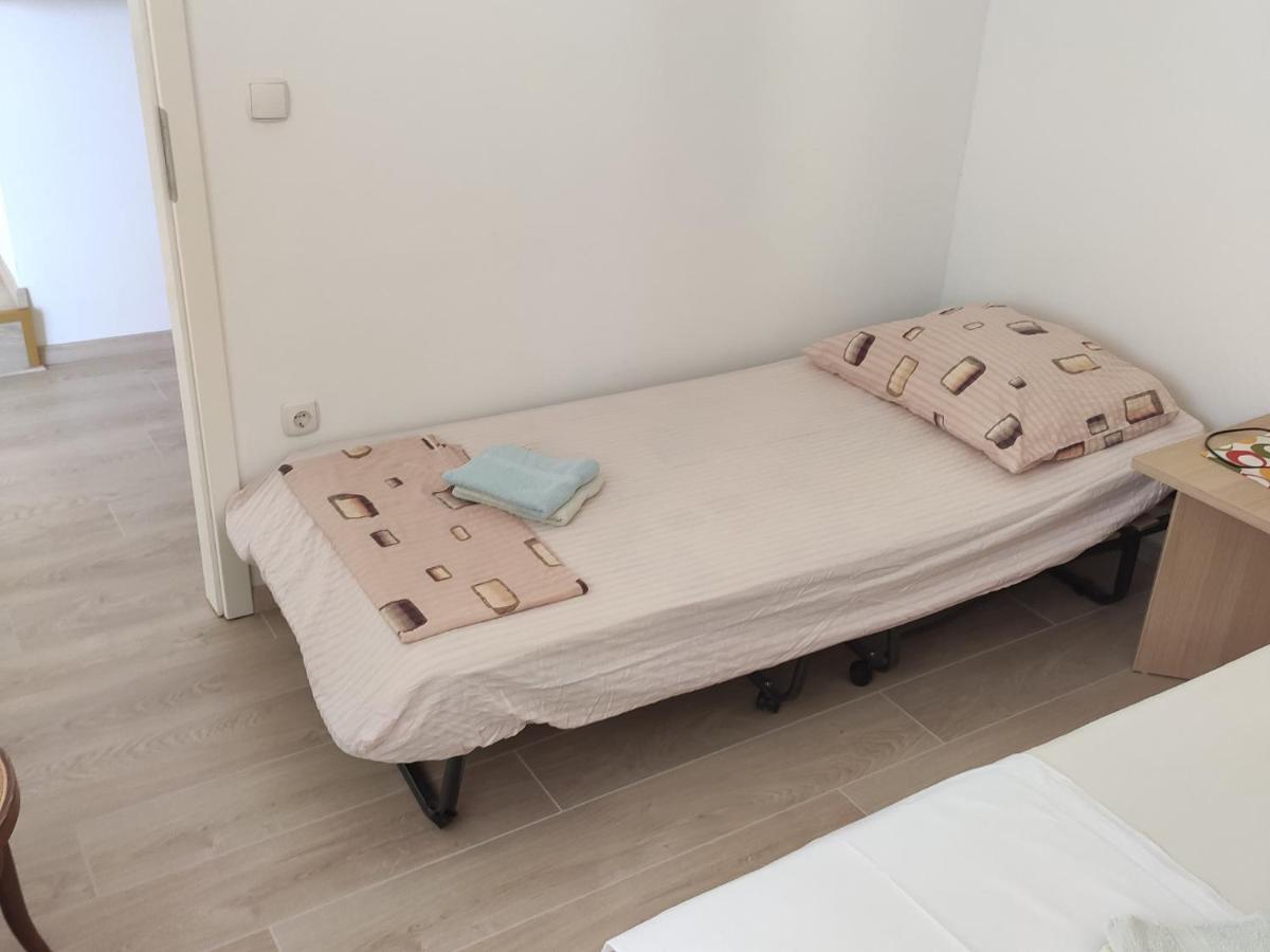 Apartments Ivo Макарска Екстериор снимка