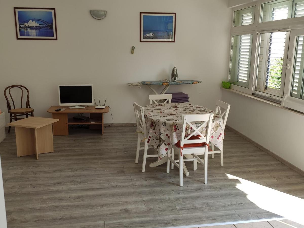 Apartments Ivo Макарска Екстериор снимка
