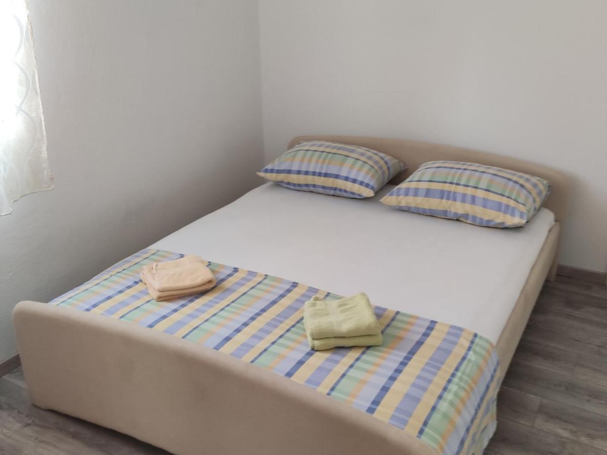 Apartments Ivo Макарска Екстериор снимка