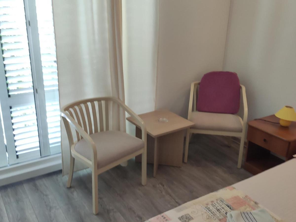 Apartments Ivo Макарска Екстериор снимка